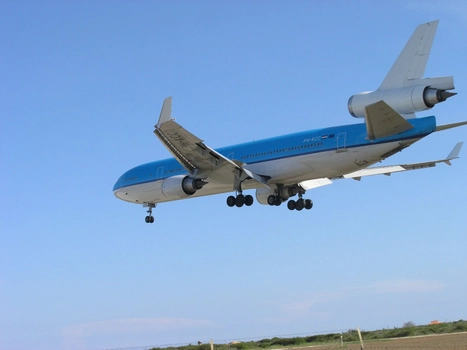 airplane-landing